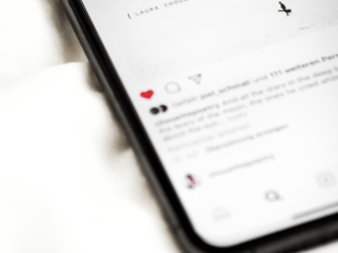 Imatge mòbil amb un xat curt